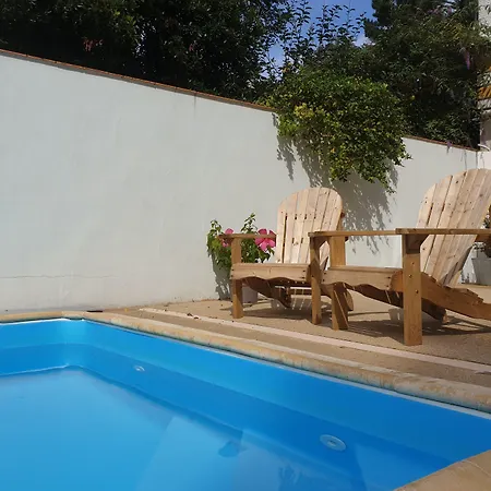 Le Bercail Apartmanhotel 3*